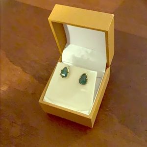 Green Kendra Scott Droplet Earrings